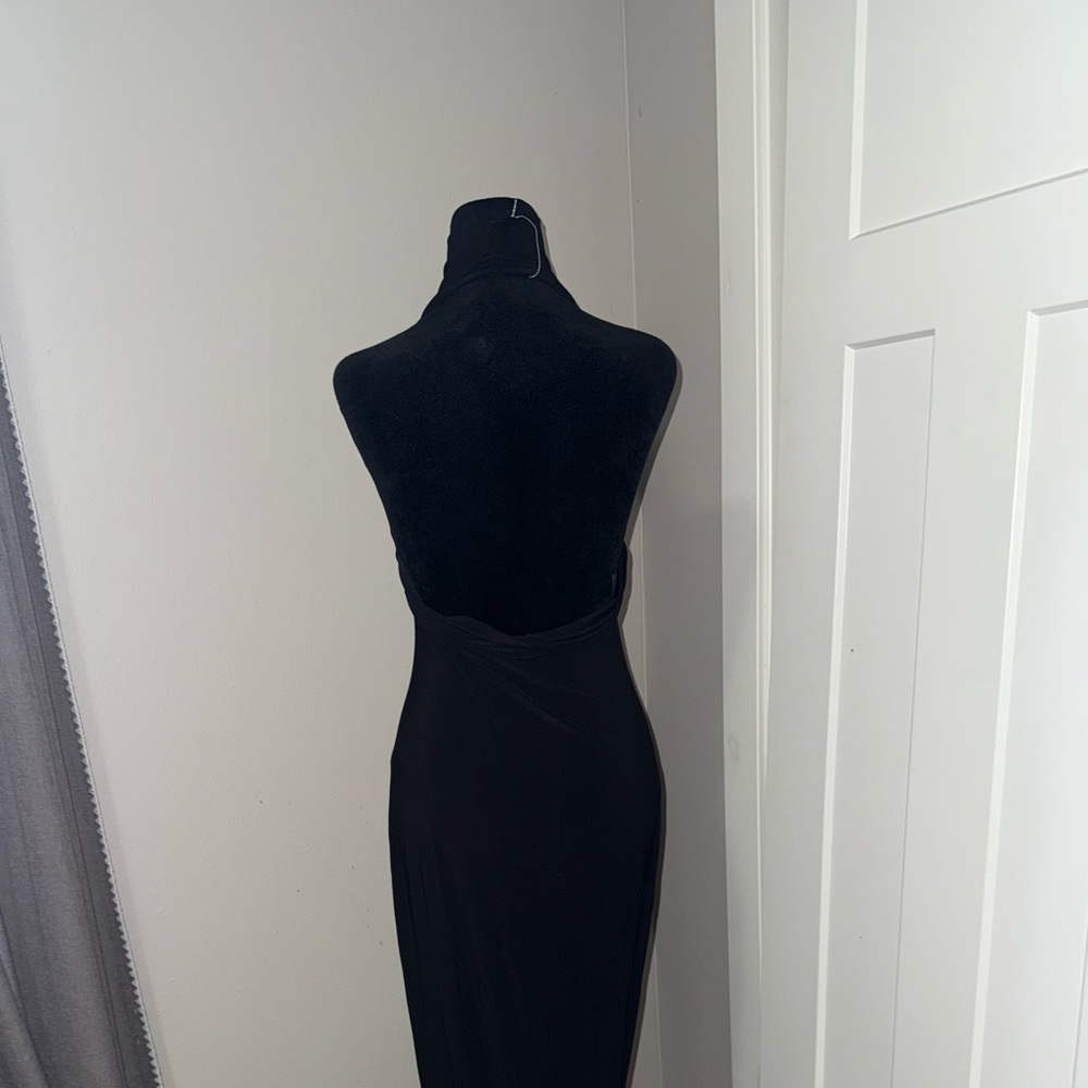 Norma Kamali Halter Fishtail Gown in Black M - Picture 5 of 8